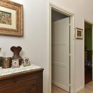 Nicole Rooms